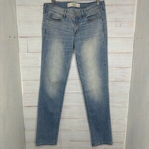 Abercrombie & Fitch Womens Straight Leg Jeans Size 6 Light Wash 5 Pocket